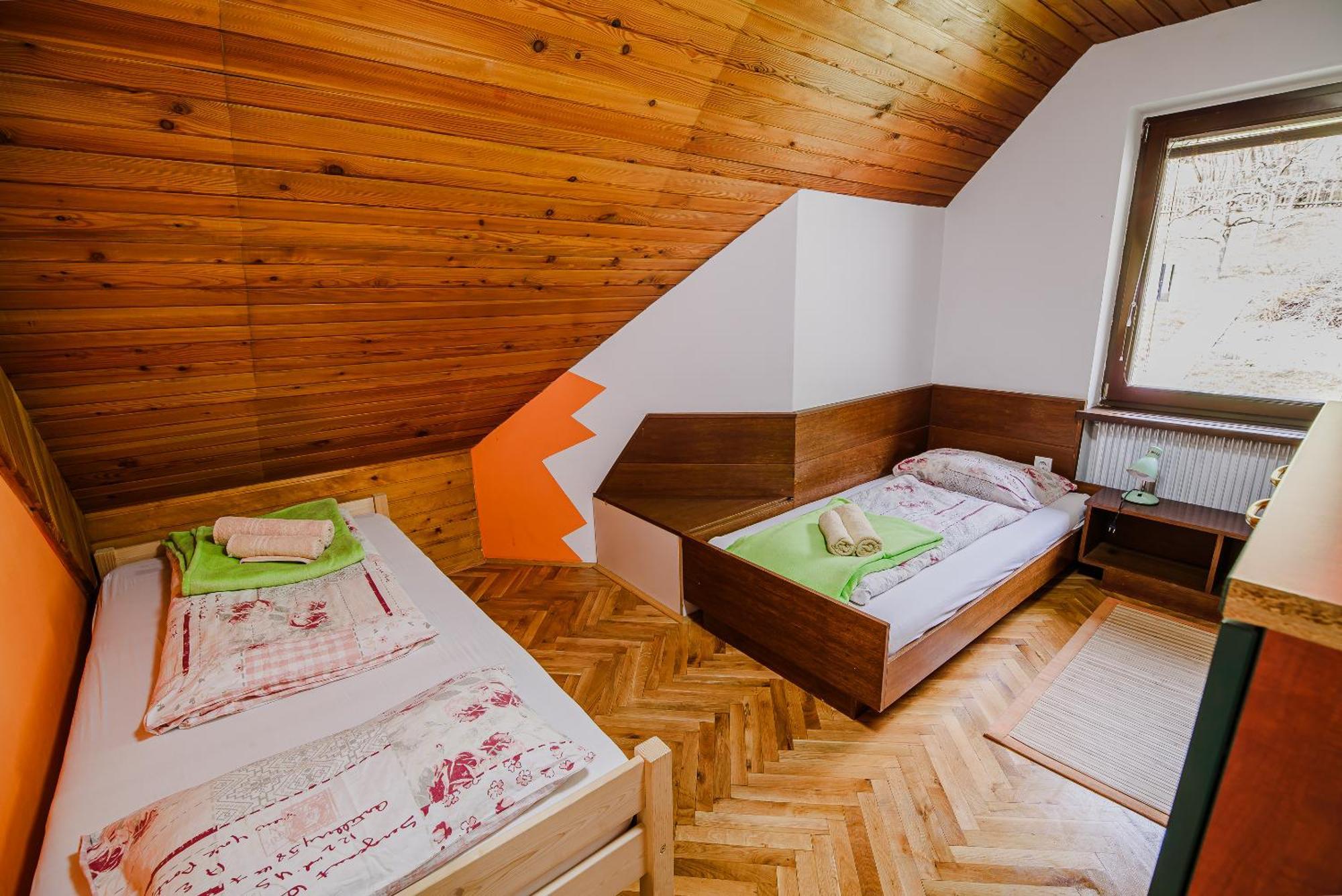Holiday Home Vila Kopriva กอซด์มาร์ทูลเย็ก ภายนอก รูปภาพ